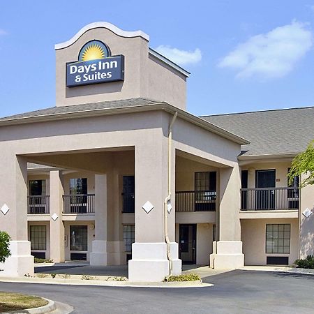 Days Inn & Suites By Wyndham Fort Valley Dış mekan fotoğraf