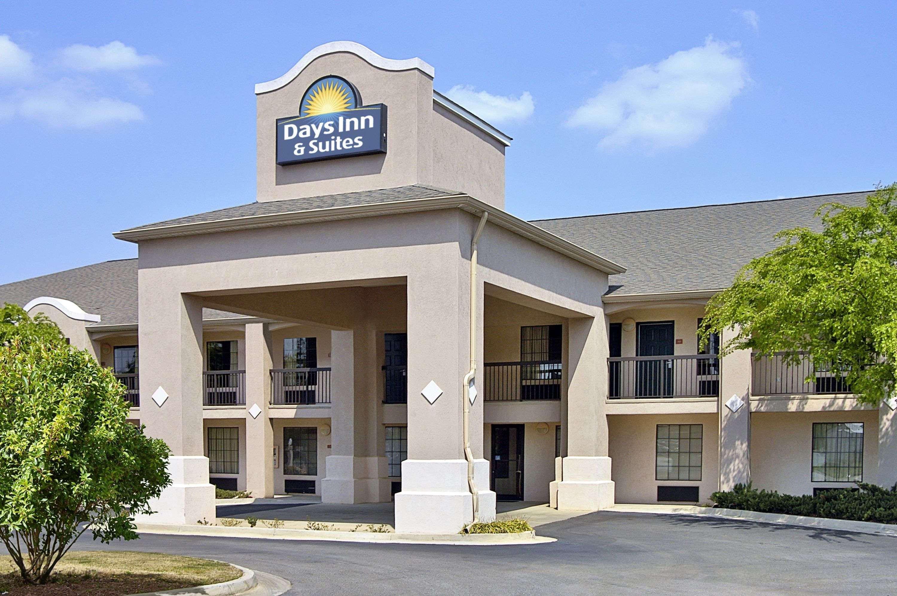 Days Inn & Suites By Wyndham Fort Valley Dış mekan fotoğraf
